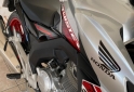 Motos - Honda TWISTER 250CC 2022 Nafta 6880Km - En Venta