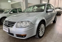 Autos - Volkswagen Bora Highline 1.8T 2011 Nafta 99000Km - En Venta