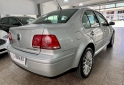 Autos - Volkswagen Bora Highline 1.8T 2011 Nafta 99000Km - En Venta