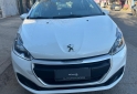 Autos - Peugeot 208 2018 Nafta 73000Km - En Venta