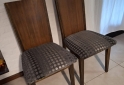 Hogar - Mesa de wengue macizo con cuatro sillas - En Venta