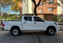 Camionetas - Volkswagen Hilux 1ra mano permuto 2017 Diesel 190000Km - En Venta