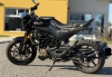 Motos - Husqvarna Svartpilen 200 2023 Nafta 2000Km - En Venta