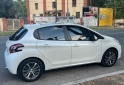 Autos - Peugeot 208 2017 Nafta 62000Km - En Venta