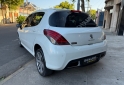 Autos - Peugeot 308 feline 2017 Diesel 130000Km - En Venta