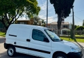 Utilitarios - Citroen Berlingo kangoo partner 2021 Diesel 35000Km - En Venta