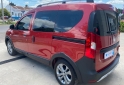 Utilitarios - Renault KANGOO STEPWAY 2024 Nafta 16900Km - En Venta