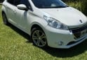 Autos - Peugeot 208 2015 Nafta 84000Km - En Venta