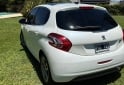 Autos - Peugeot 208 2015 Nafta 84000Km - En Venta