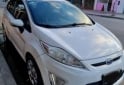 Autos - Ford Fiesta Kinetic Titanium 2012 Nafta 200000Km - En Venta