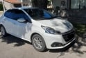 Autos - Peugeot 208 Allure 2018 Nafta 109000Km - En Venta