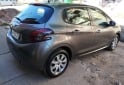 Autos - Peugeot 208 2016 Nafta 142000Km - En Venta