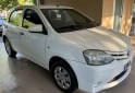 Autos - Toyota Etios 2015 Nafta 170000Km - En Venta