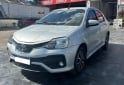 Autos - Toyota Etios 4p 2017 Nafta 98000Km - En Venta