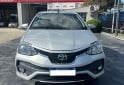 Autos - Toyota Etios 4p 2017 Nafta 98000Km - En Venta