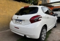 Autos - Peugeot 208 2017 Nafta 94400Km - En Venta