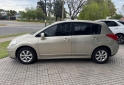 Autos - Nissan TIIDA ACENTA 1.8 5P 2010 Nafta 180000Km - En Venta