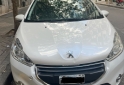 Autos - Peugeot 208 2014 Nafta 122000Km - En Venta