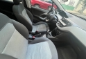 Autos - Peugeot 208 2014 Nafta 122000Km - En Venta