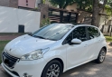 Autos - Peugeot 208 2014 Nafta 122000Km - En Venta