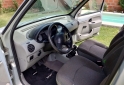 Utilitarios - Renault kangoo 1.9d 2008 Diesel 172000Km - En Venta