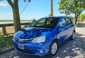 Autos - Toyota ETIOS XLS 1.5 MT  5 PUERT 2014 Nafta 63900Km - En Venta