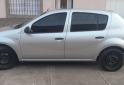 Autos - Renault Sandero 2011 GNC 200000Km - En Venta