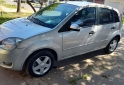 Autos - Ford Fiesta 2004 Nafta 175000Km - En Venta