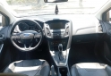 Autos - Ford Focus cuero automtico 2019 Nafta 67000Km - En Venta