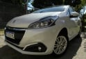 Autos - Peugeot 208 2018 Nafta 45000Km - En Venta