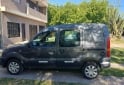 Utilitarios - Renault Kangoo 2011 Nafta 82700Km - En Venta