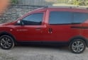 Utilitarios - Renault Kangoo 2024 Nafta 2950Km - En Venta