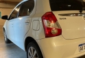 Autos - Toyota Etios XLS 2017 Nafta 64000Km - En Venta