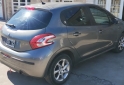 Autos - Peugeot 208 2015 Nafta 75000Km - En Venta