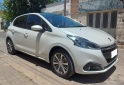 Autos - Peugeot 208 2019 Nafta 69900Km - En Venta