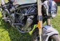 Motos - Benelli 752s 2023 Nafta 2600Km - En Venta