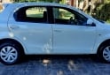 Autos - Toyota Etios xs 1.5 2017 Nafta 90500Km - En Venta