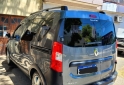 Utilitarios - Renault Kangoo Stepway 2020 GNC 104000Km - En Venta