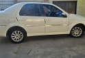 Autos - Fiat Siena 2010 GNC 180000Km - En Venta