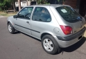 Autos - Ford Fiesta LX 2001 Nafta 258300Km - En Venta