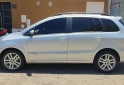 Autos - Volkswagen Suran highline 2017 Nafta 97000Km - En Venta